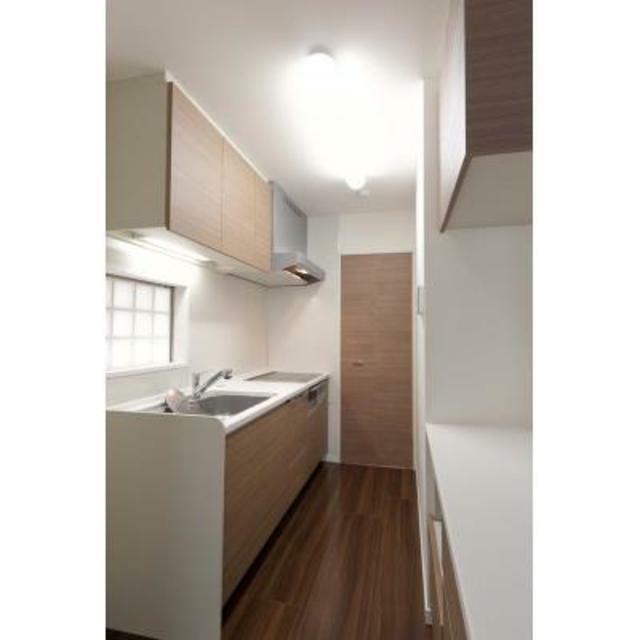 キッチン　※写真は同タイプ住戸です。