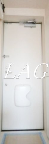 玄関　玄関(同仕様)です。