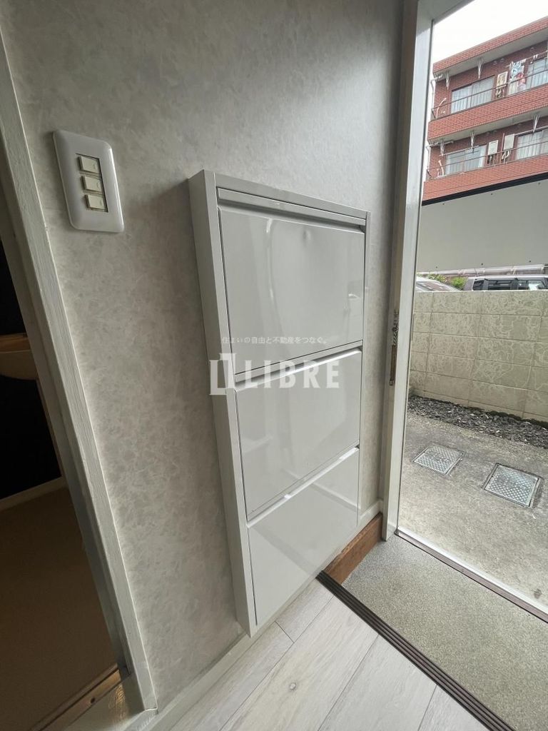 収納　バルコニー