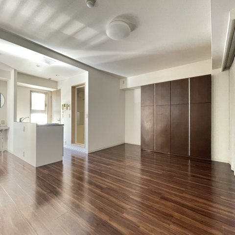 居室・リビング　同仕様タイプです