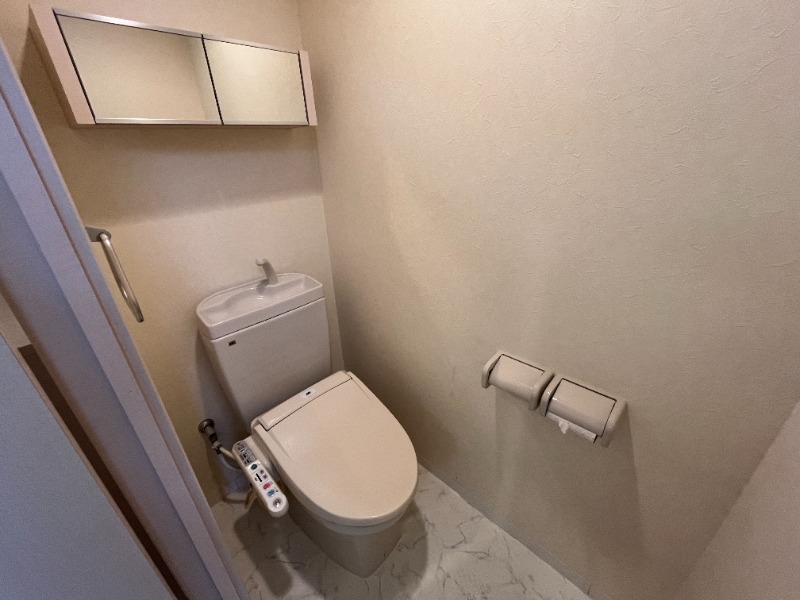 トイレ　同物件別部屋イメージ