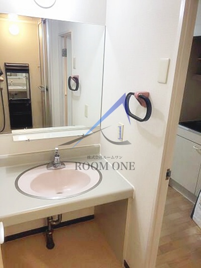 洗面設備　洗面台です。