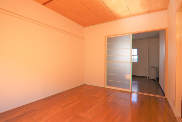 居室・リビング　洋室６帖です