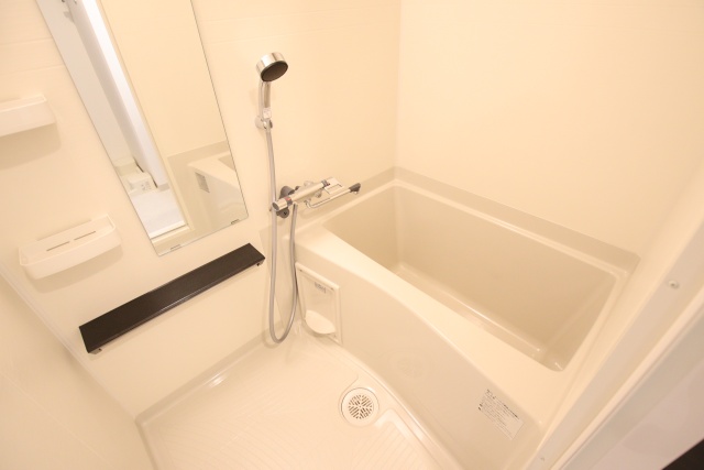 バス・シャワールーム　※別室の参考写真の為、現況優先です。