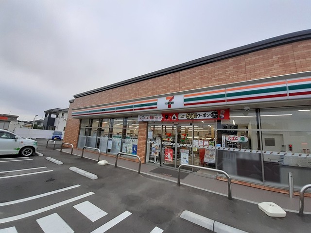 コンビニ　セブンイレブン五十嵐中島５丁目（コンビニ）まで750m
