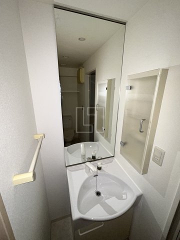 洗面設備　willDo谷町　独立洗面化粧台