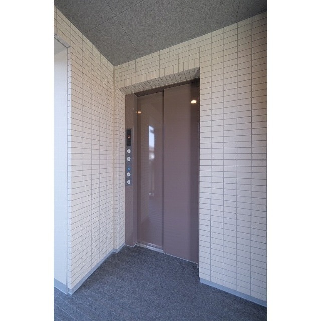 その他　エレベーター