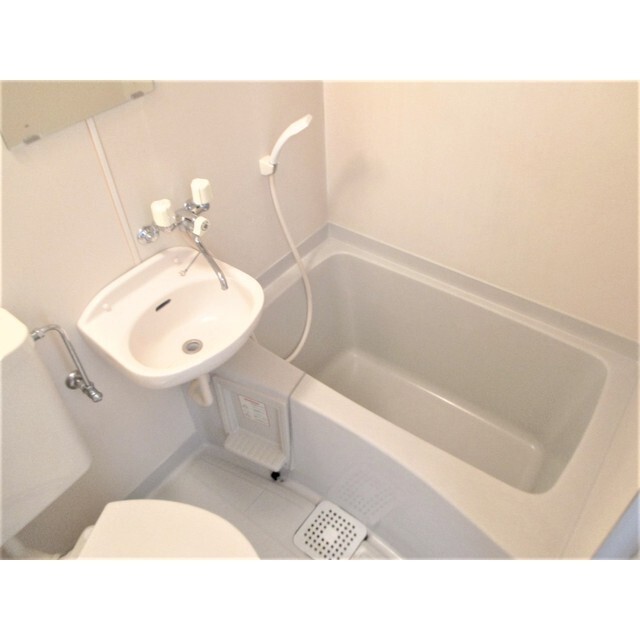 バス・シャワールーム　（２３１０）