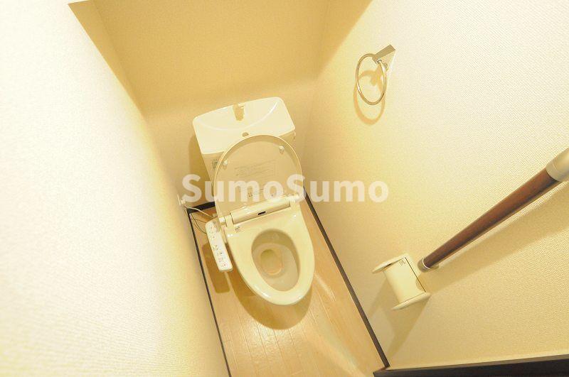 トイレ　落ち着いたトイレです