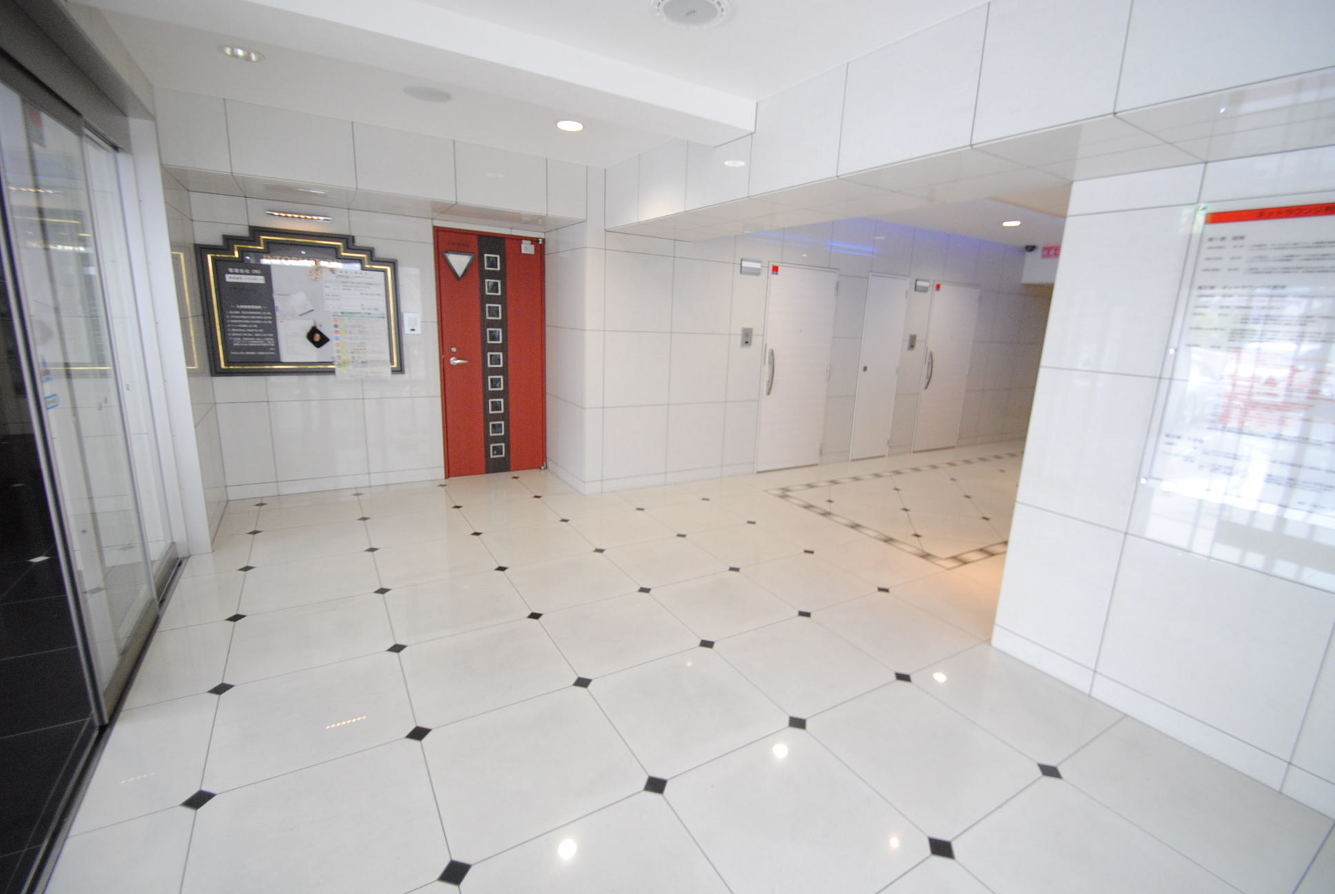 ロビー　共用部も充実マンション♪