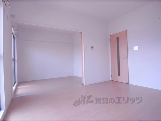 居室・リビング　洋室