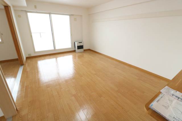 居室・リビング　広々リビングスペース♪