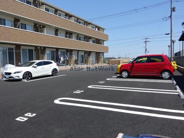 駐車場　駐車場