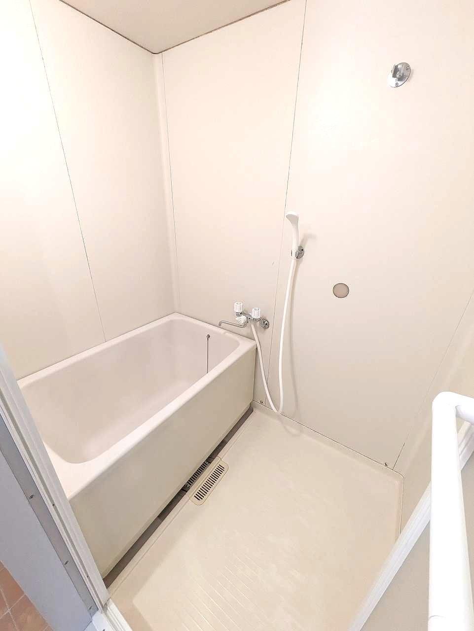 バス・シャワールーム　バス・トイレ別の間取りです