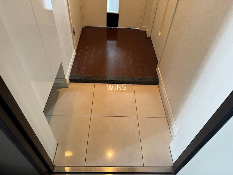 玄関　別部屋参考写真です