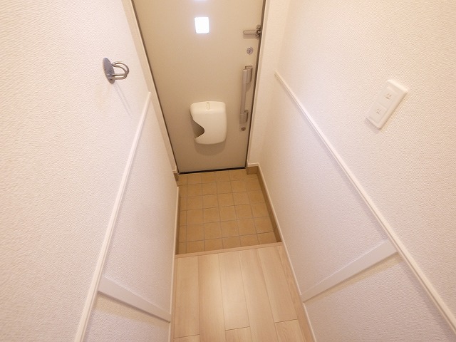 玄関　落ち着いた玄関です