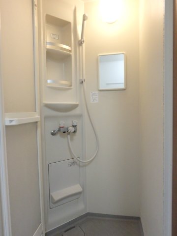 バス・シャワールーム　初期安☆敷金礼金なし☆家具家電付き☆