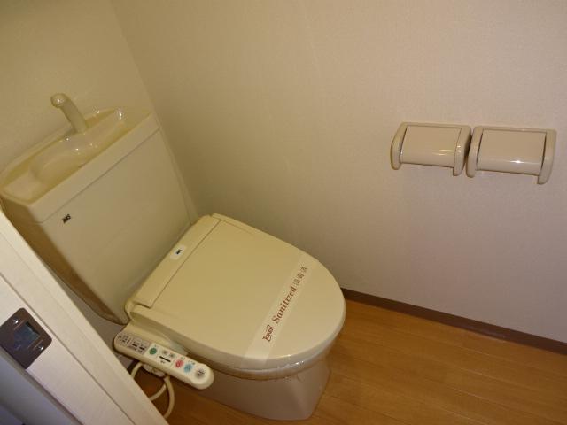 トイレ　シャワー付トイレ