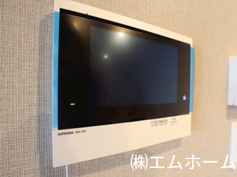 セキュリティ　TVモニター付インターホン　イメージ写真