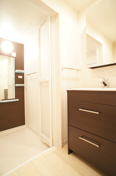 洗面設備　便利な独立洗面台