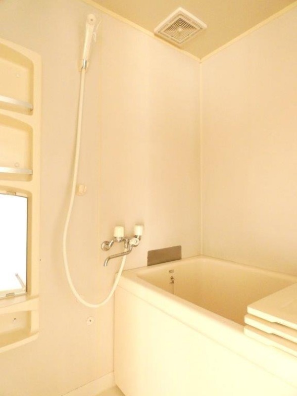 バス・シャワールーム　図面と現状に相違がある場合には現状を優先