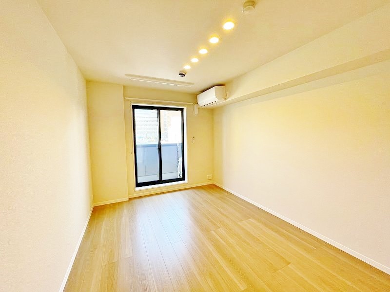 居室・リビング　★洋室8帖★