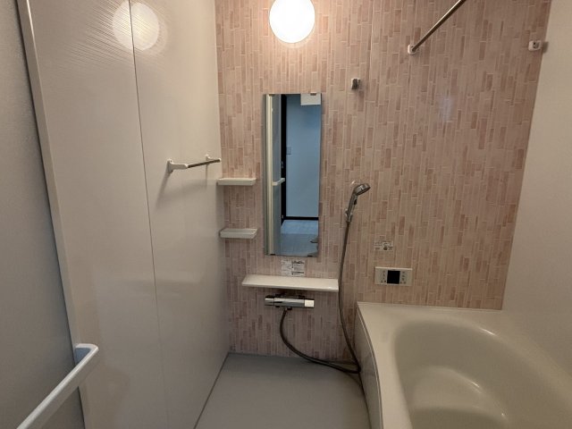 バス・シャワールーム　日々の暮らしに欠かせないシャワールームです