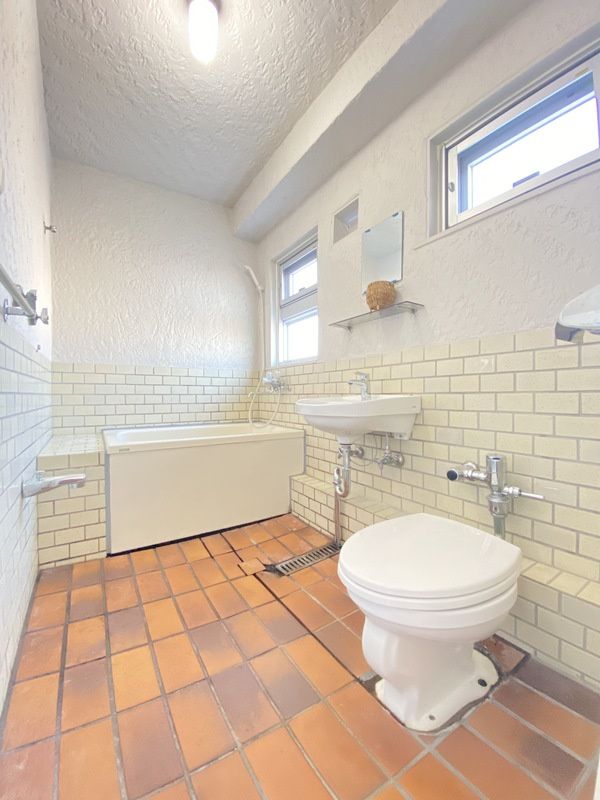 バス・シャワールーム