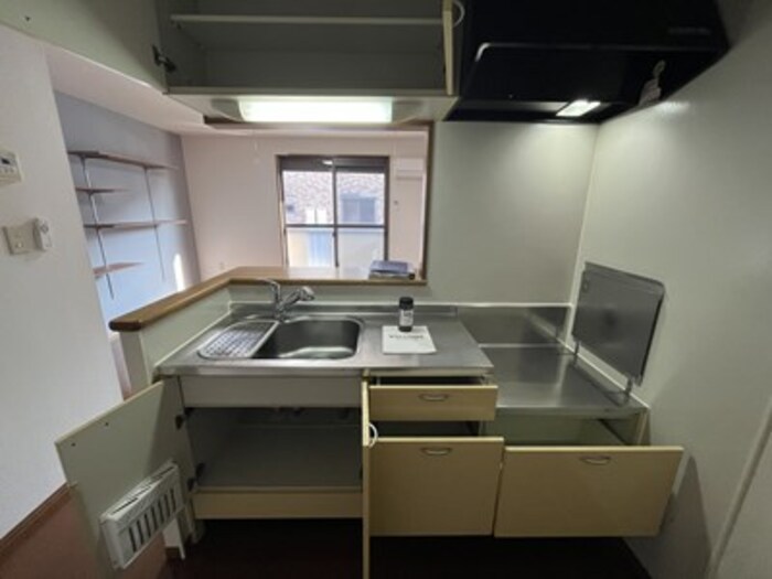 キッチン　キッチン収納