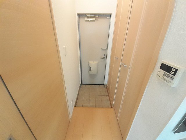 玄関　収納もある玄関です