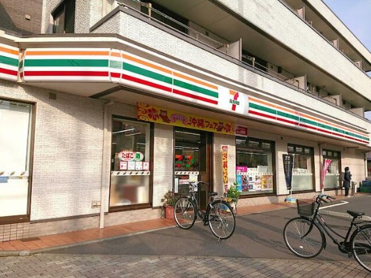 コンビニ　セブンイレブン北越谷駅東口店（コンビニ）まで509m