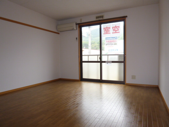 居室・リビング　洋室