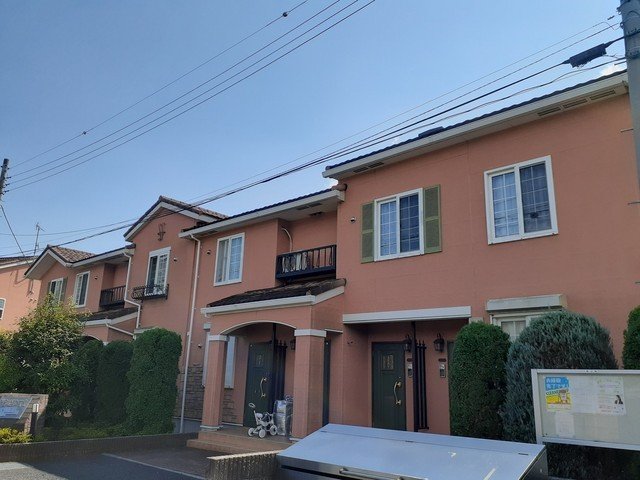 建物外観　落ち着いた雰囲気の外観です