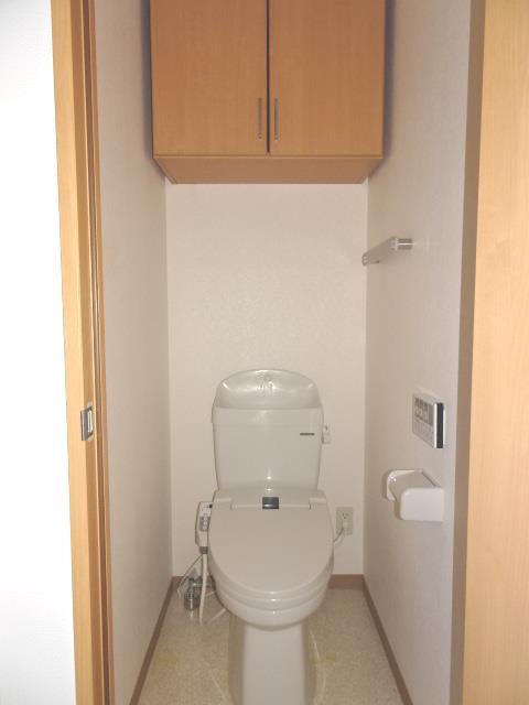 トイレ　温水洗浄暖房便座