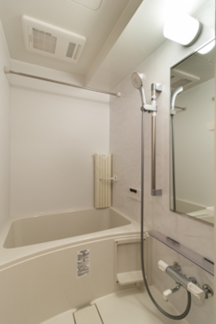 バス・シャワールーム　※写真は同タイプ住戸です。