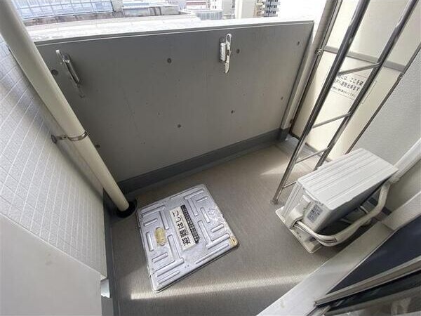バルコニー　同物件別部屋写真