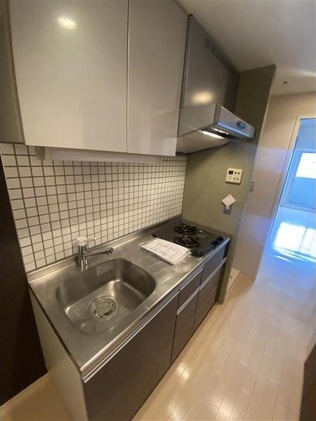 キッチン　同物件別部屋写真