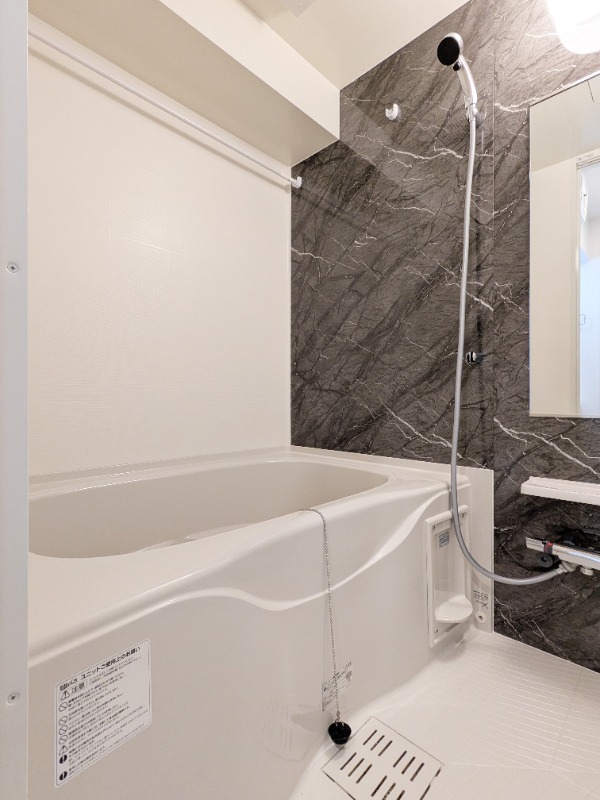 バス・シャワールーム　図面と現状に相違がある場合には現状を優先