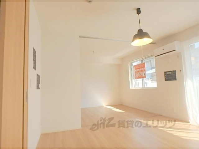 居室・リビング　リビング