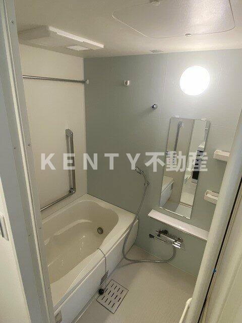 バス・シャワールーム　※同タイプ参考写真