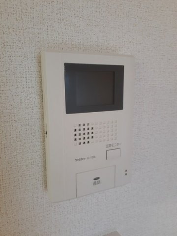 セキュリティ　【グランツオーヴェルII】急な来客でもTVインターホンで確認が