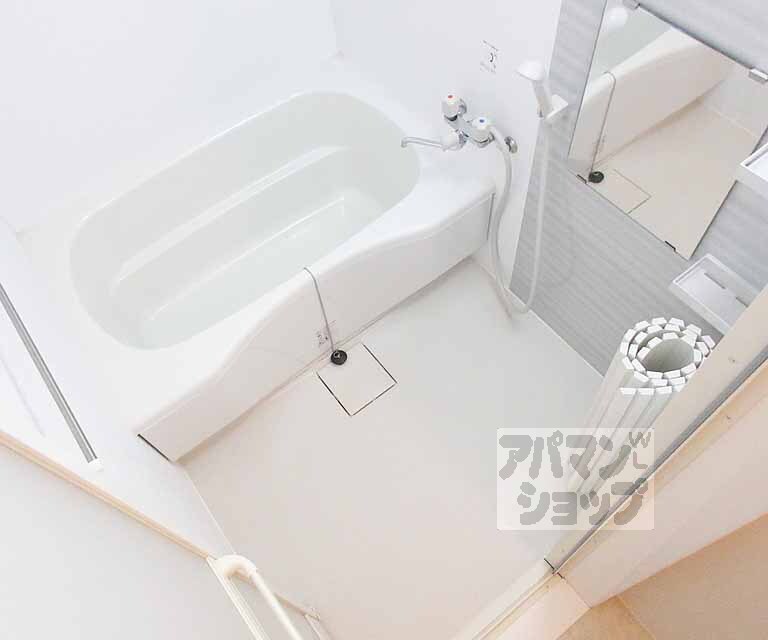 バス・シャワールーム　リラックスできるバスルーム・