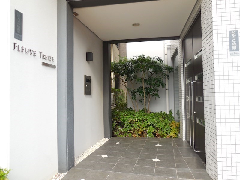 エントランス　エントランス