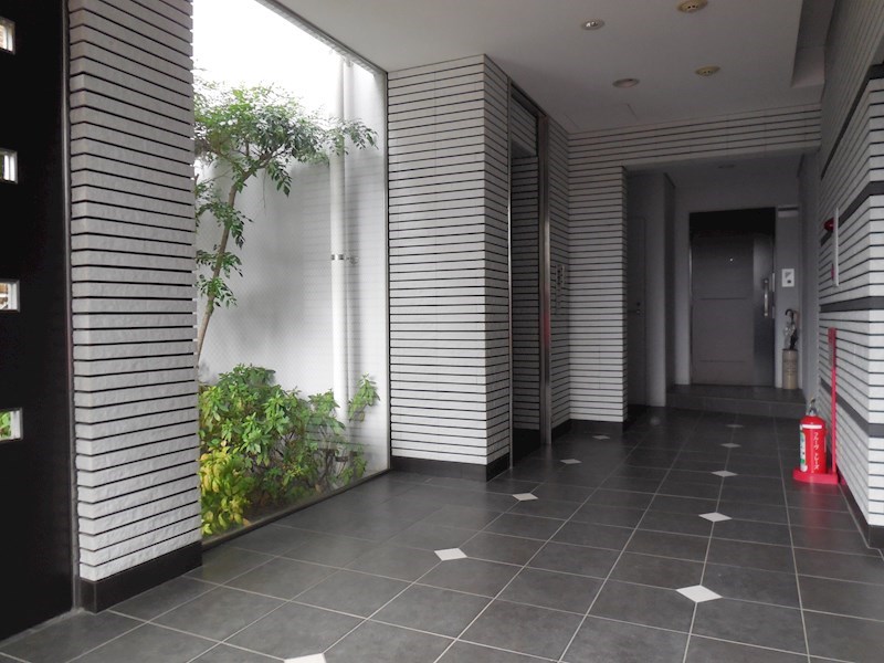 ロビー　エレベーターホール