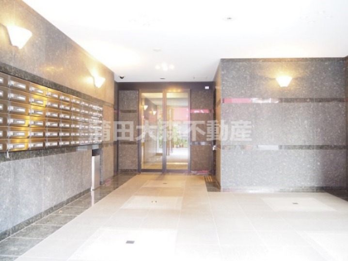 エントランス　防犯カメラTVモニター付オートロック　エントランス　宅配BO