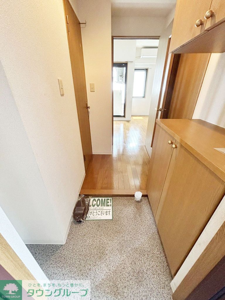 玄関　キッチン