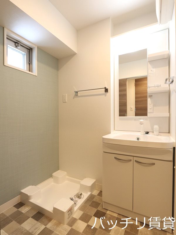 洗面設備　画像は同シリーズタイプの為、参考写真になります。