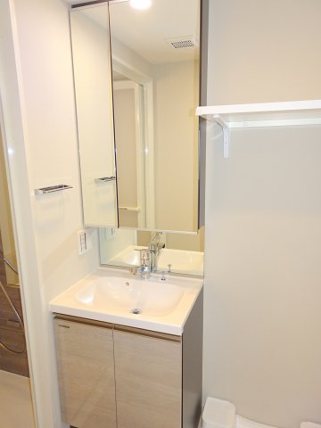 洗面設備　エステムプラザ横濱関内 ＊別部屋参考