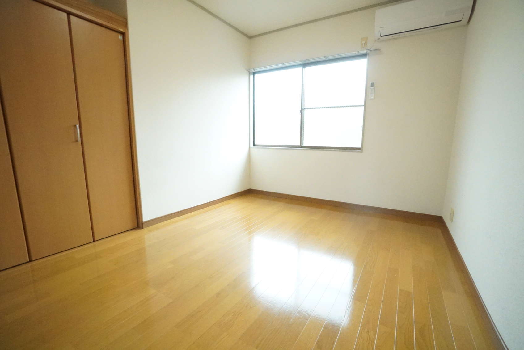 トイレ　※同物件別号室の参考写真です。