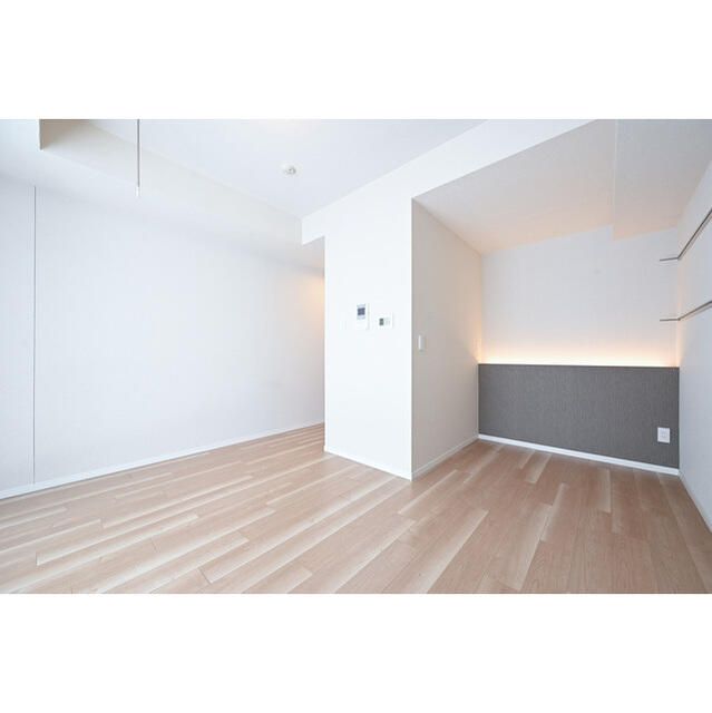 居室・リビング　■エアコン■24時間換気システム■ダウンライト